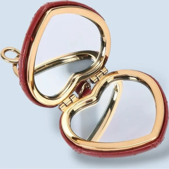Kurt Geiger 🪢NIB Kensington Heart Mirror Keychain - Picture 3 of 6